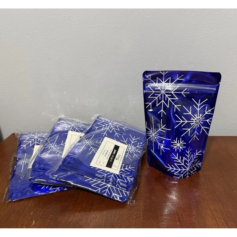 Snowflake Stand Up Zipper Pouch 5 1/8 x 3 1/8 x 8 1/8 (3 Packs of 25)